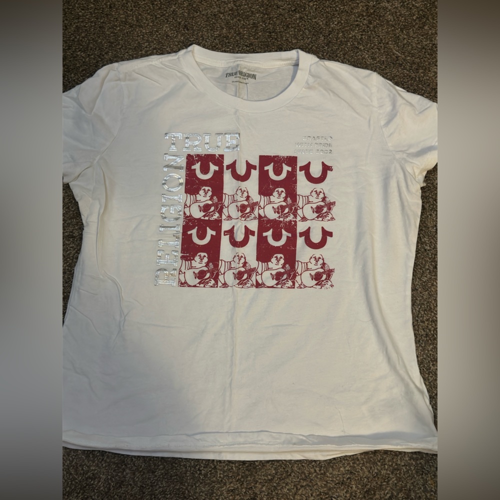 Women’s True Religion t-shirt